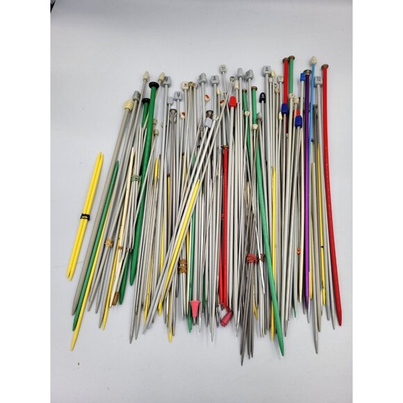 Huge Lot Of About 60+ Knitting Needles Crafts - Picture 1 of 7